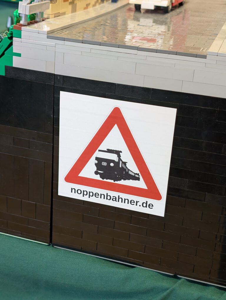 Besuch bei den Noppenbahnern